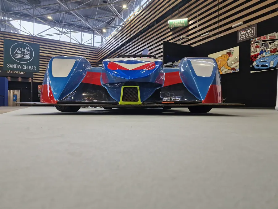 Face avant de la Vaillante Cup